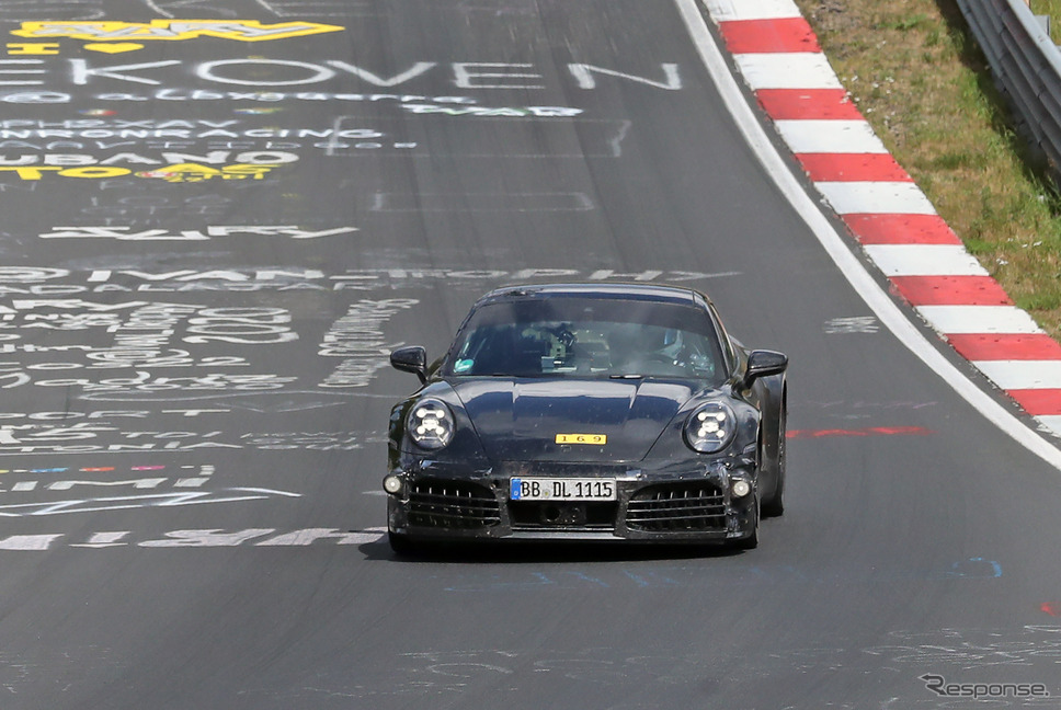 ポルシェ 911 GTS ハイブリッド プロトタイプ(スクープ写真)《APOLLO NEWS SERVICE》