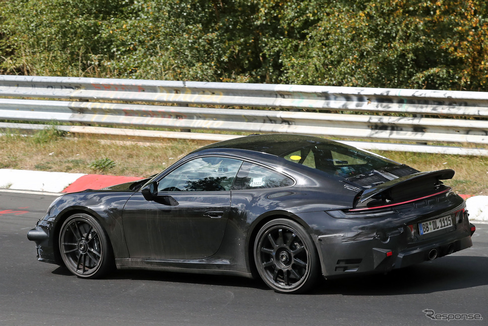 ポルシェ 911 GTS ハイブリッド プロトタイプ(スクープ写真)《APOLLO NEWS SERVICE》