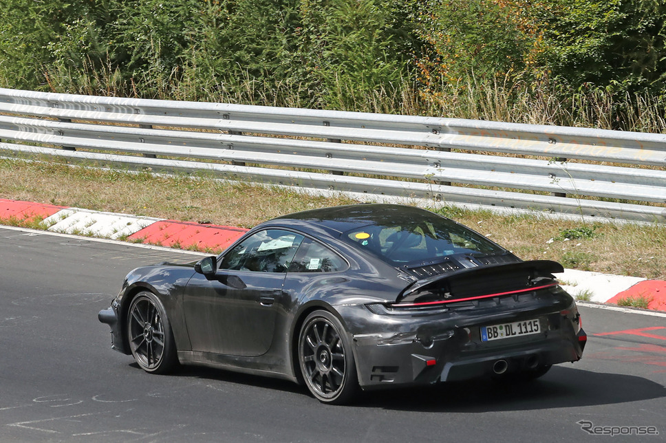 ポルシェ 911 GTS ハイブリッド プロトタイプ(スクープ写真)《APOLLO NEWS SERVICE》