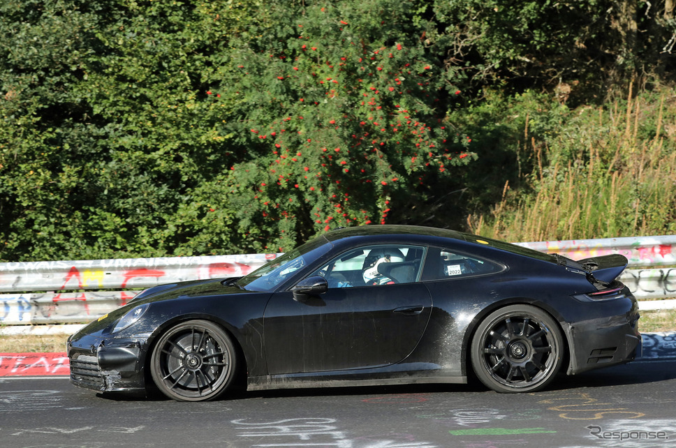 ポルシェ 911 GTS ハイブリッド プロトタイプ(スクープ写真)《APOLLO NEWS SERVICE》