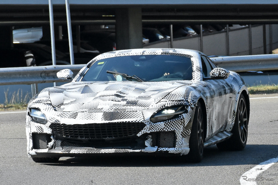 フェラーリ 812スーパーファスト 後継モデル(スクープ写真)《APOLLO NEWS SERVICE》