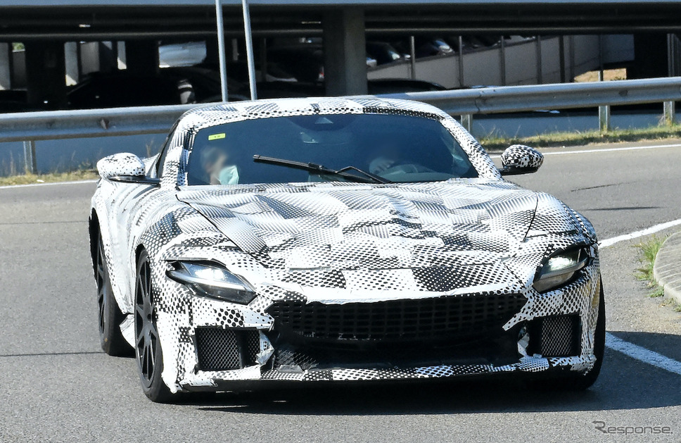 フェラーリ 812スーパーファスト 後継モデル(スクープ写真)《APOLLO NEWS SERVICE》