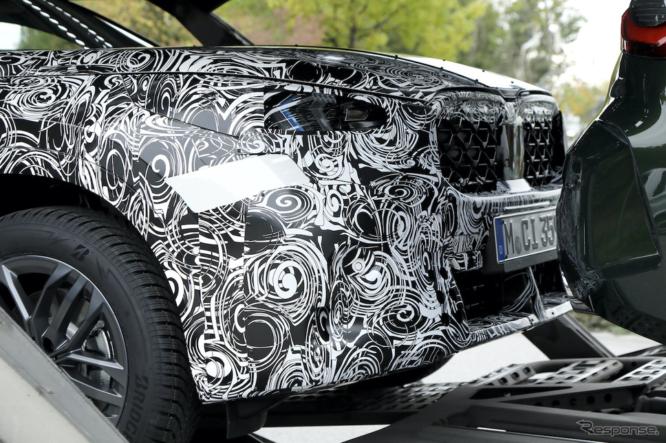 BMW X2 次期型プロトタイプ(スクープ写真)《APOLLO NEWS SERVICE》