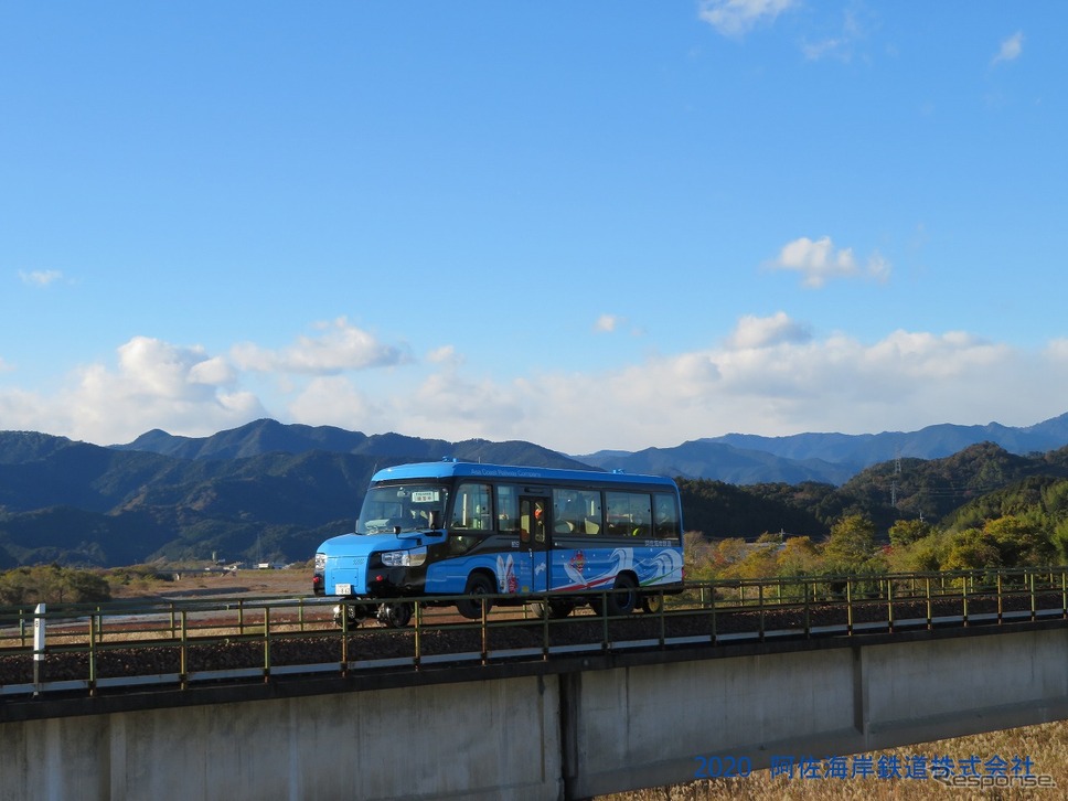 阿佐海岸鉄道のDMV。《写真提供 阿佐海岸鉄道》