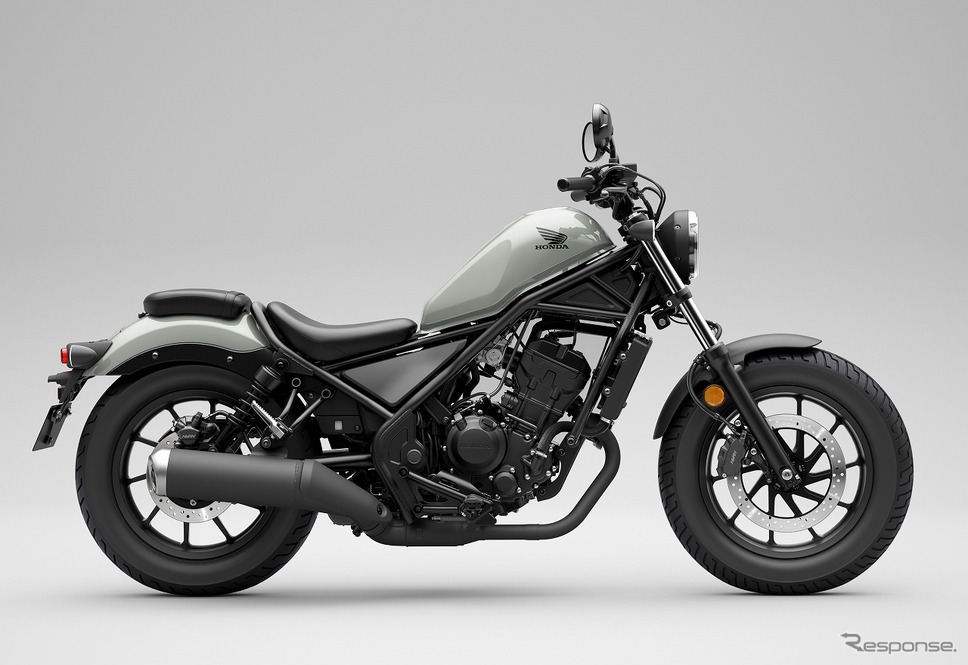 ホンダ レブル250(パールスモーキーグレー)《写真提供 本田技研工業》