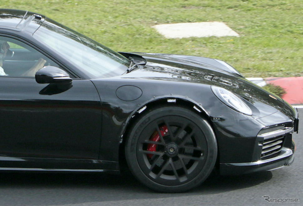 謎のポルシェ911ターボ(スクープ写真)《APOLLO NEWS SERVICE》