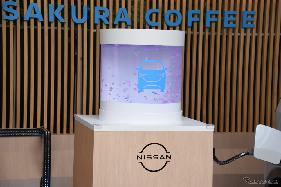 SAKURA COFFEE 花びらの舞うサクラドーム《写真撮影 中野龍太》