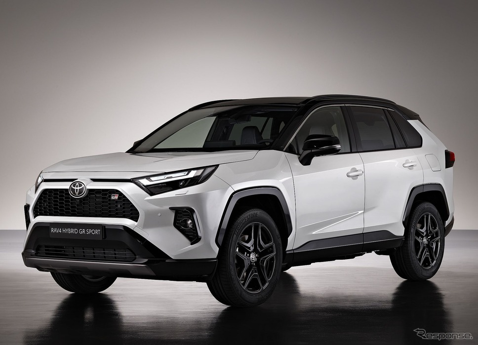 トヨタ RAV4 ハイブリッド「GR SPORT」（欧州仕様）《photo by Toyota》