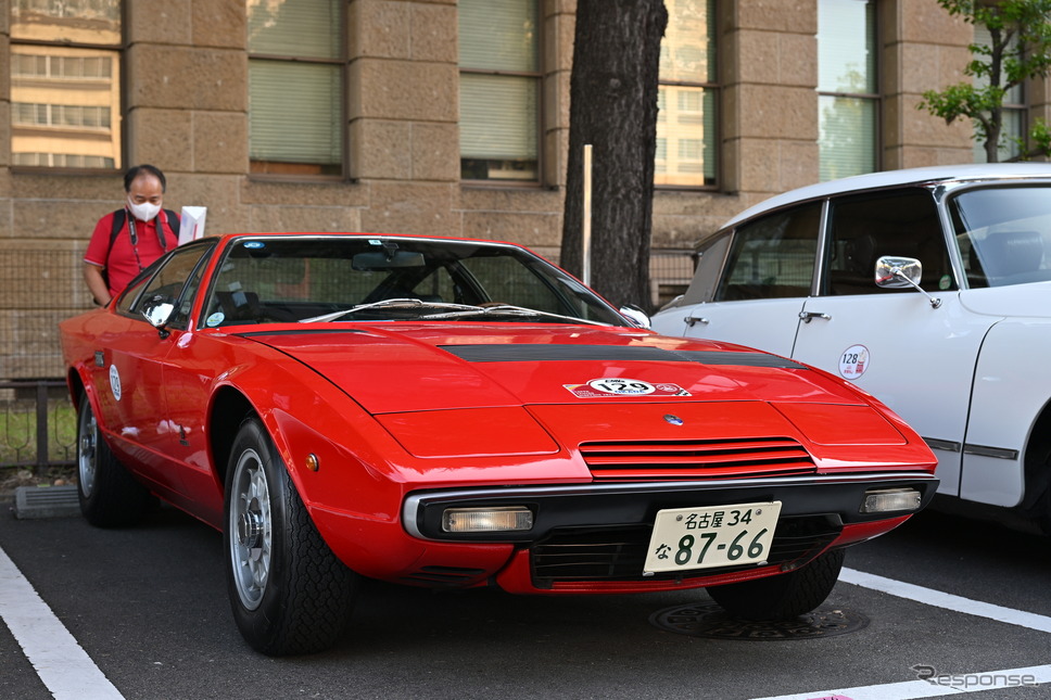 パレードの参加車両《写真撮影 廣井誠》
