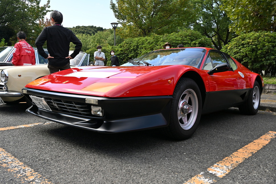 パレードの参加車両《写真撮影 廣井誠》