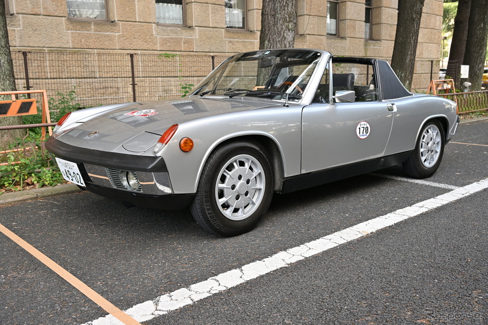 パレードの参加車両《写真撮影 廣井誠》
