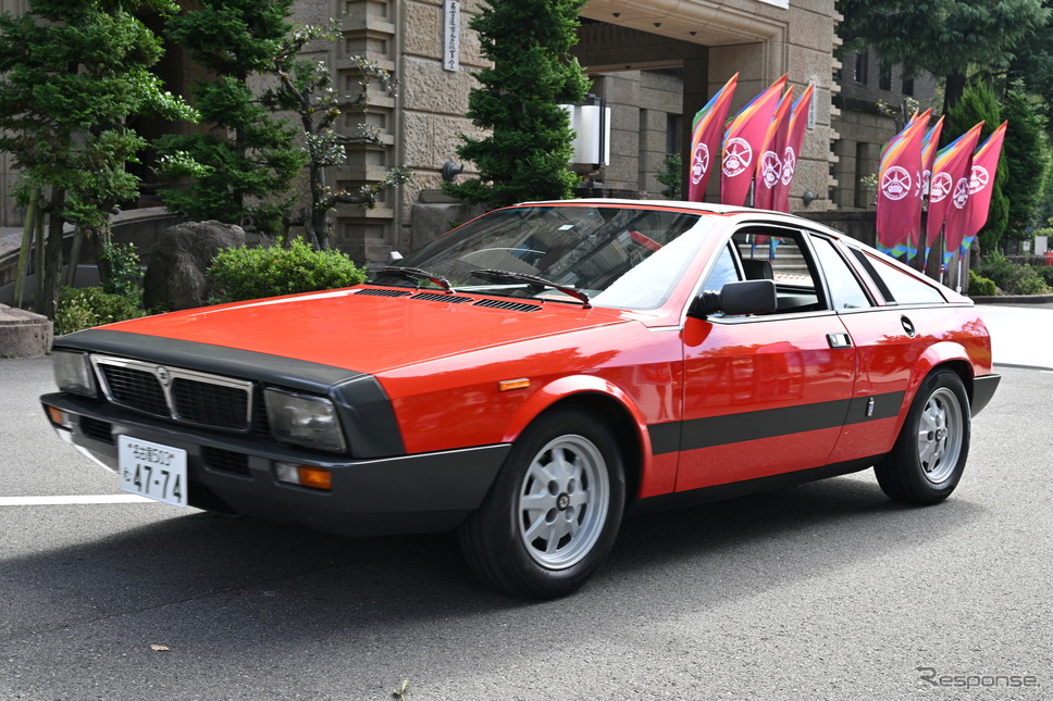 パレードの参加車両《写真撮影 廣井誠》