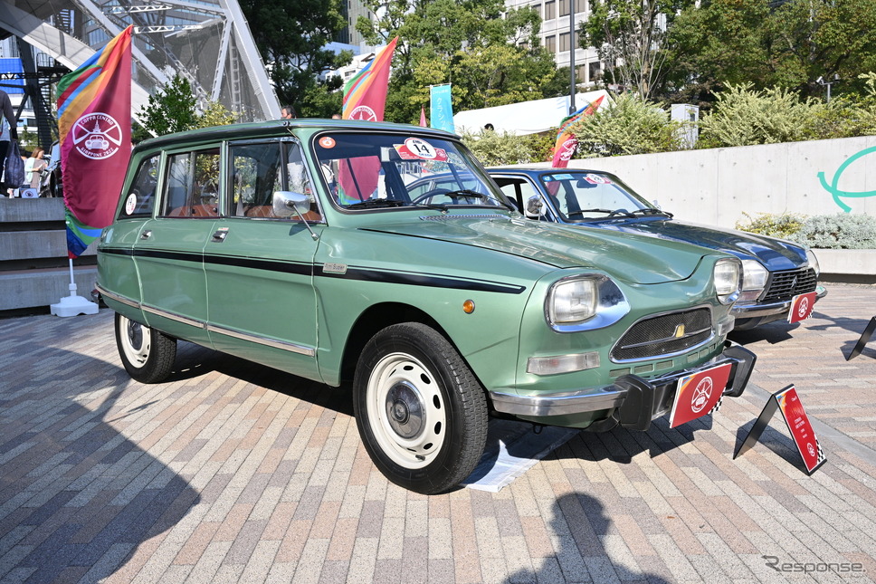 「シャンゼリゼの風」展で展示されたシトロエンの車両《写真撮影 廣井誠》