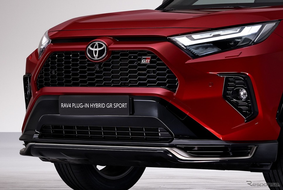トヨタ RAV4 プラグインハイブリッド GR SPORT（欧州仕様）《photo by Toyota》
