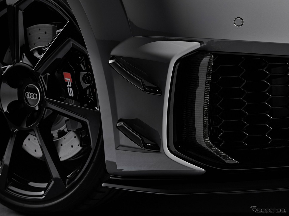 アウディ TT RS クーペ の「アイコニック・エディション」《photo by Audi》