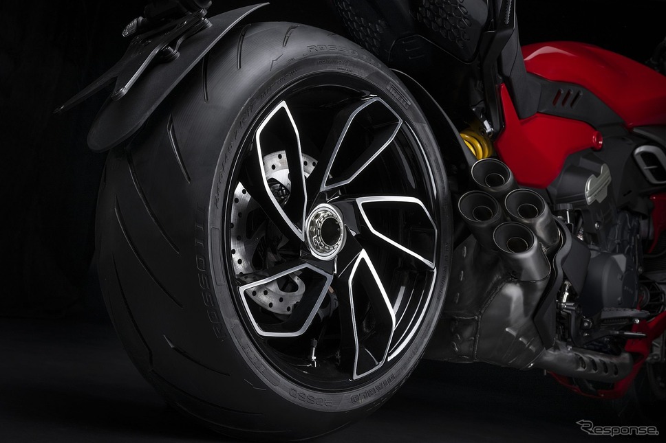 ドゥカティ・ディアベル V4《photo by Ducati》