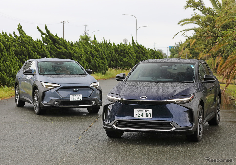 スバル ソルテラ(左)とトヨタ bZ4X(右)《写真提供 トヨタ自動車、スバル》