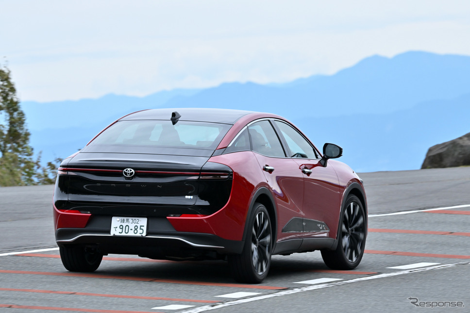 トヨタ クラウン クロスオーバーRS Advanced《写真撮影 雪岡直樹》