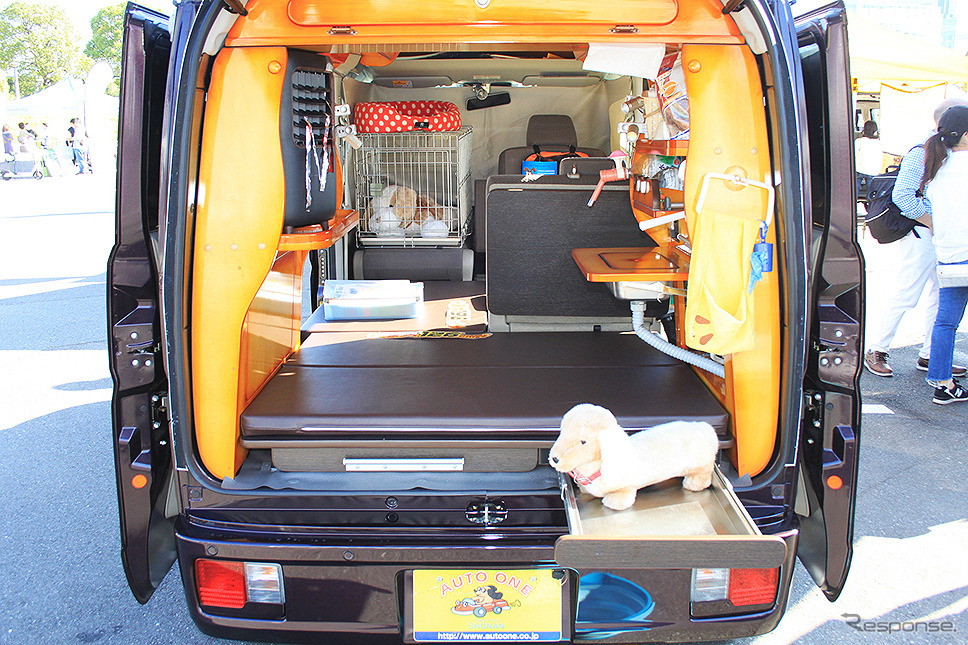 オートワンの軽キャンピングカー「愛犬くん」（お台場キャンピングカーフェア2022）《写真撮影 編集部》