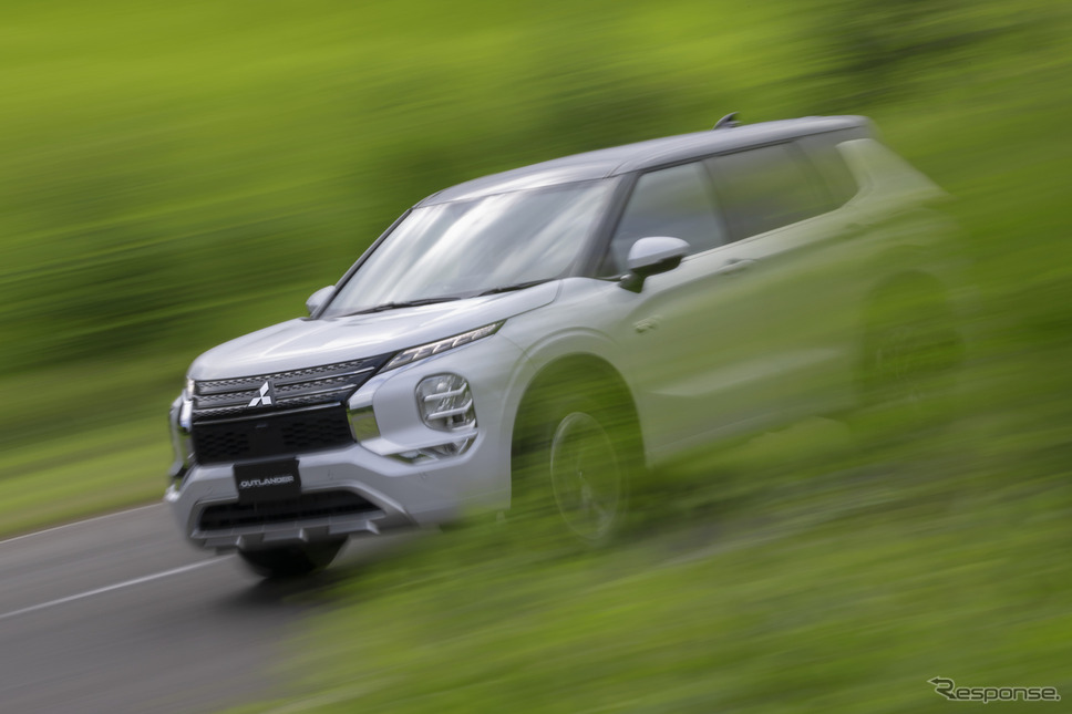 三菱アウトランダーPHEV（北米仕様）《photo by Mitsubishi Motors》