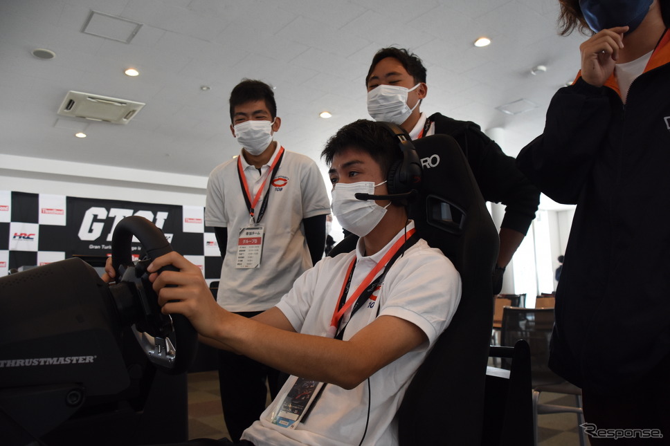 Gran Turismo College League 予選大会《写真撮影 中野龍太》