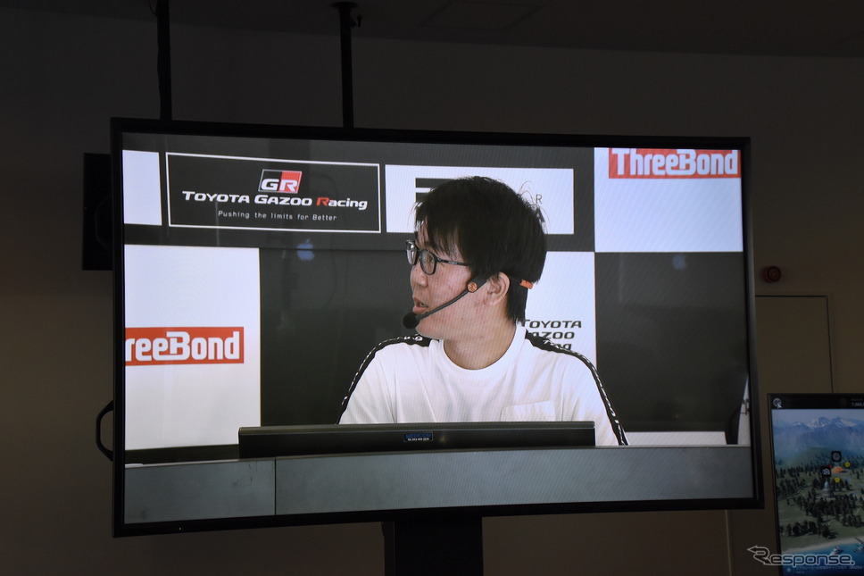 大会の解説を務めたグランツーリスモの世界王者の1人、山中智瑛選手《写真撮影 中野龍太》