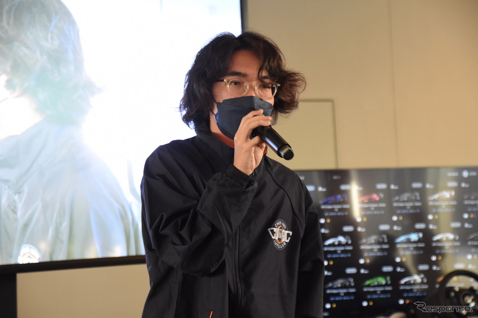 開会式で挨拶する前年度優勝校・中央大学の選手《写真撮影 中野龍太》