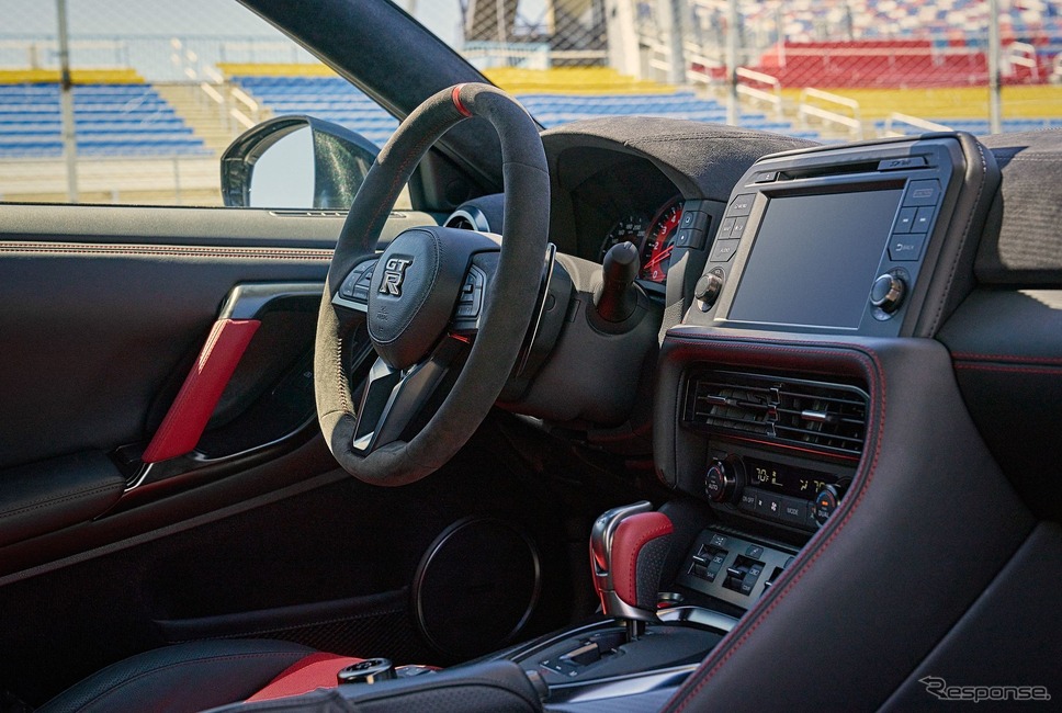 日産 GT-R NISMO(米国仕様)《photo by NISSAN》