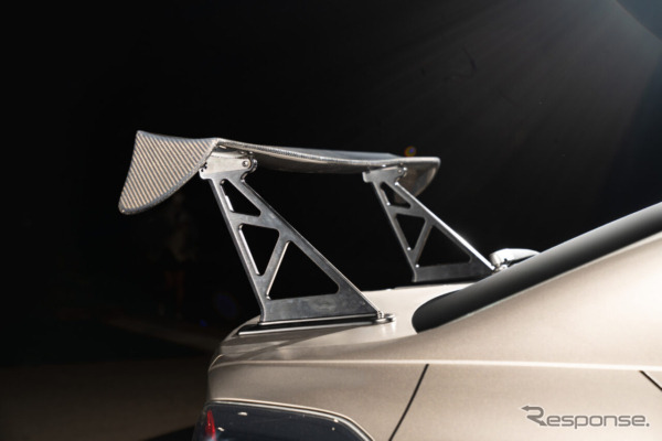 WRX S4/STIレーシングリアウィング ハイマウント仕様《写真提供 DAMD》