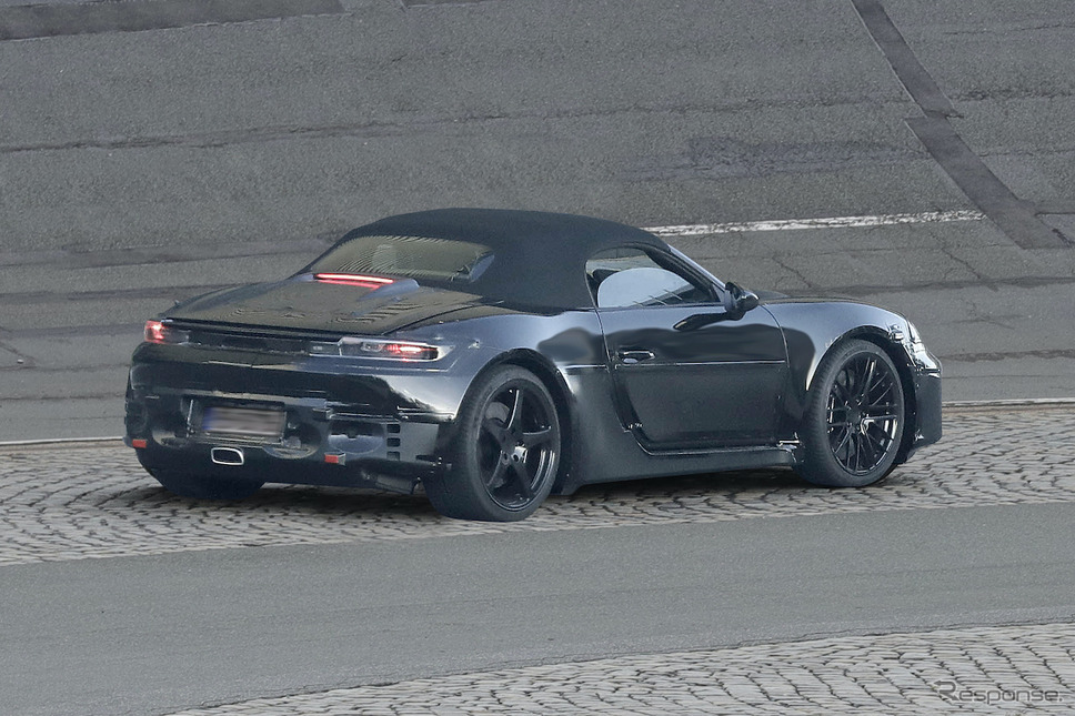 ポルシェ 718ボクスターEV 次期型プロトタイプ(スクープ写真)《APOLLO NEWS SERVICE》