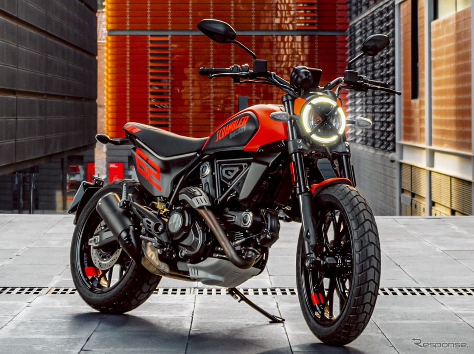 ドゥカティ・スクランブラー 新型の「フルスロットル」《photo by Ducati》