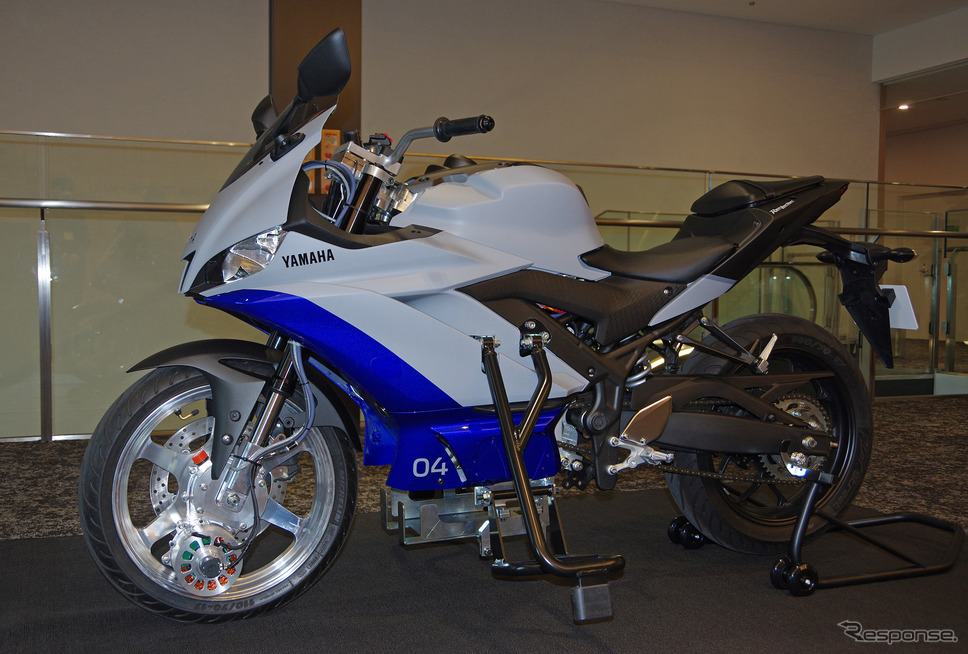 二輪安定化支援システム（AMSAS）を搭載したバイク《写真撮影 宮崎壮人》