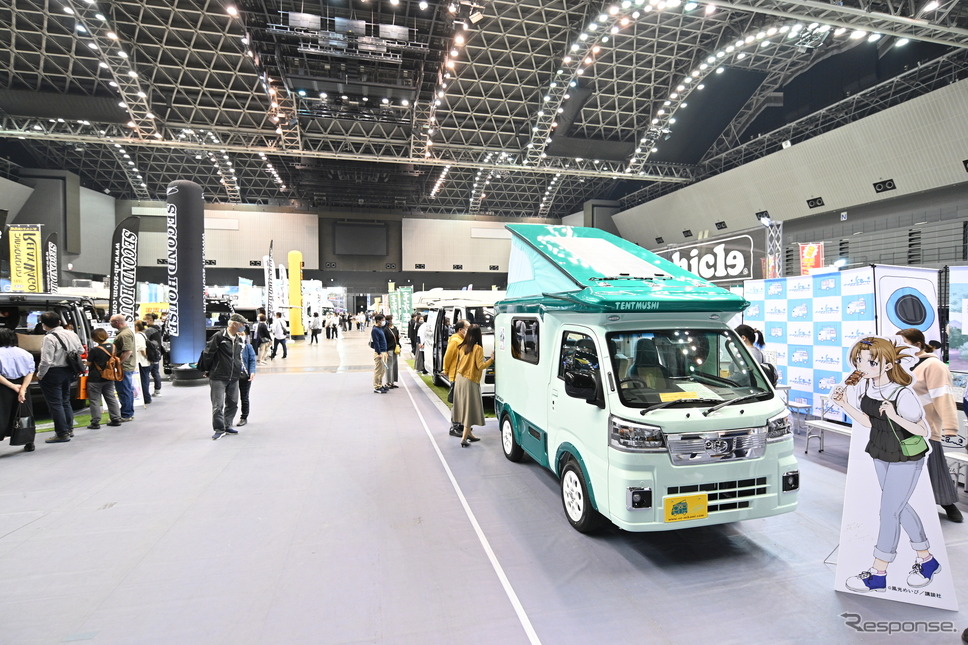 福岡キャンピングカーショー2022の会場《写真撮影 廣井誠》