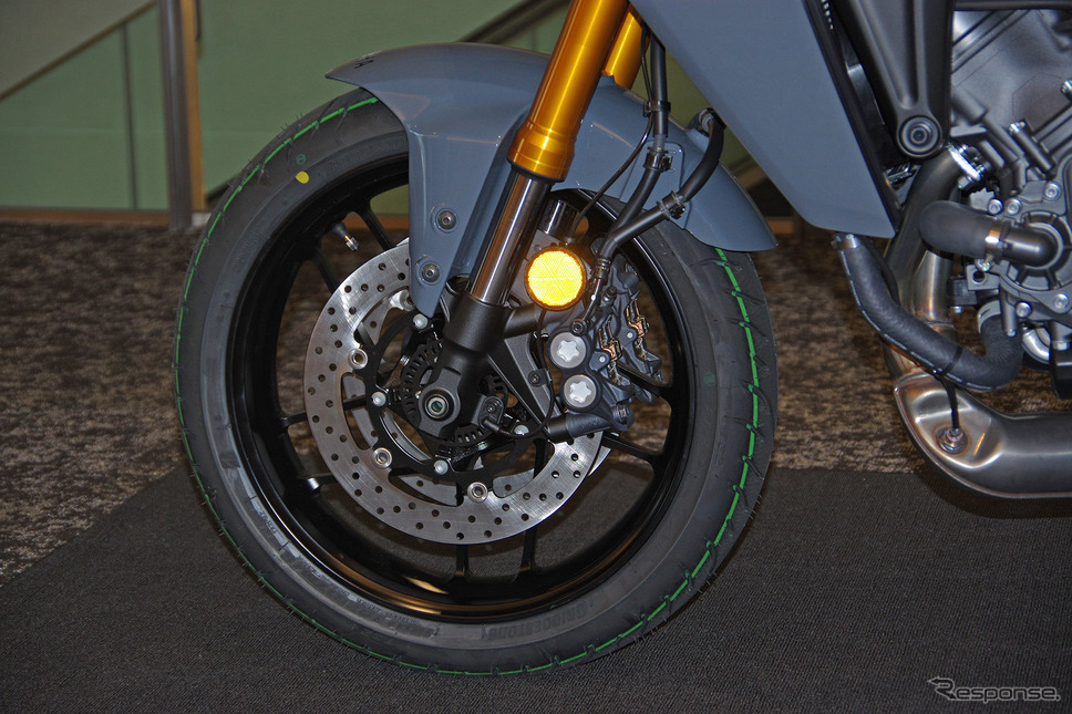 世界初のレーダー連携ユニファイドブレーキシステムを搭載するヤマハ『トレーサー9 GT+』《写真撮影 宮崎壮人》