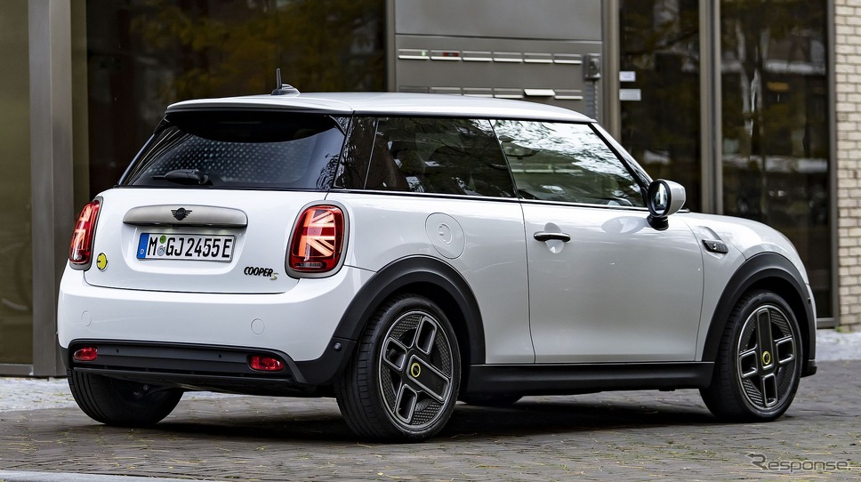 MINI クーパーS E の「レゾリュート・エディション」(欧州仕様)《photo by MINI》