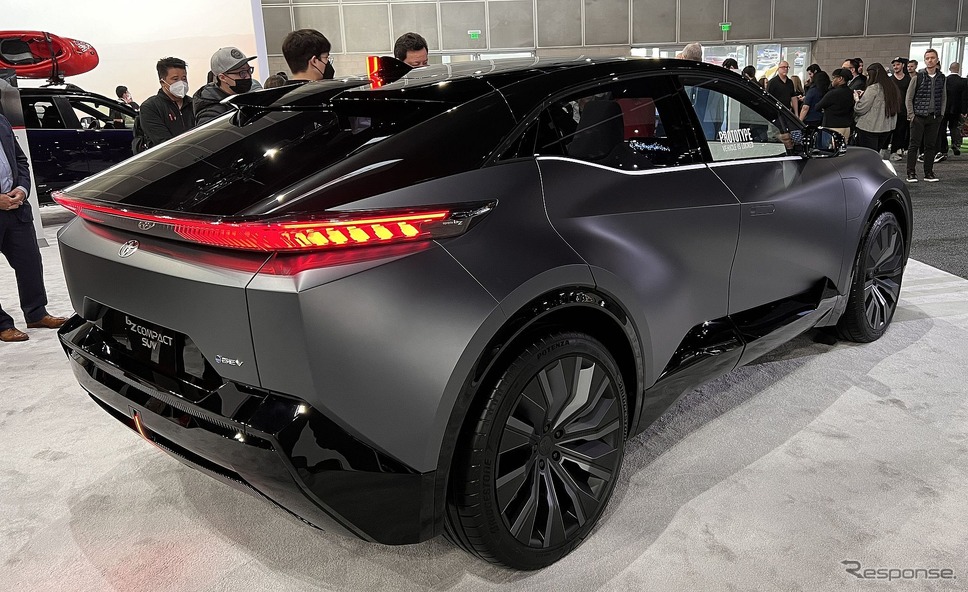 トヨタ bZ コンパクト SUV コンセプト（ロサンゼルスモーターショー2022）《photo by Toyota》