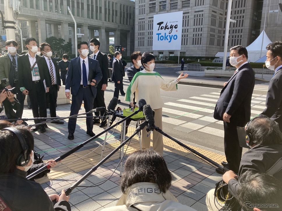 小池知事《写真撮影 高木啓》