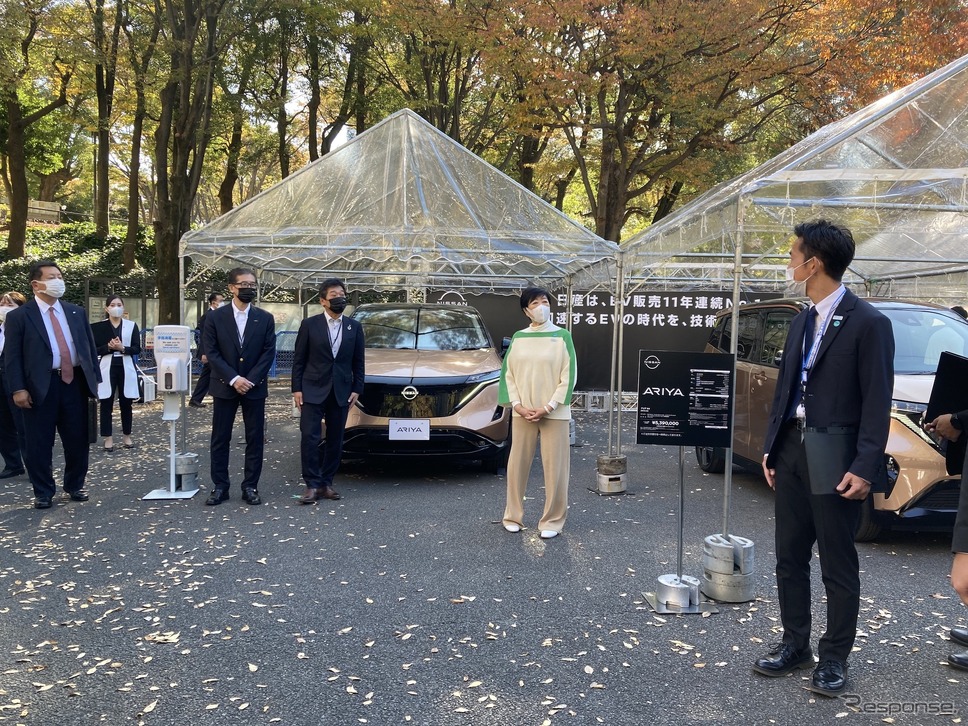 小池知事《写真撮影 高木啓》