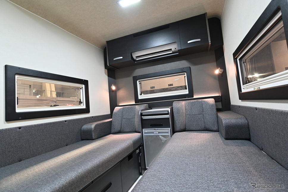 RVトラスト「TR500 C-LHのメインベッド《写真撮影 廣井誠》