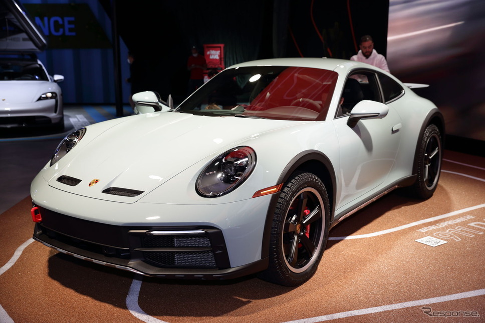 ポルシェ 911ダカール(ロサンゼルスモーターショー2022)《写真撮影 南陽一浩》