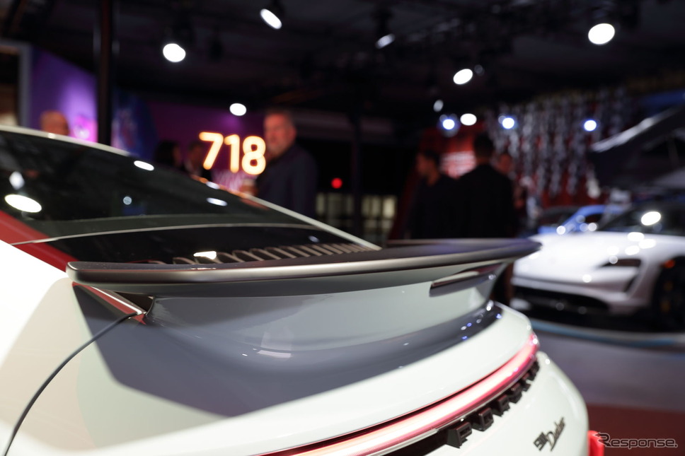 ポルシェ 911ダカール(ロサンゼルスモーターショー2022)《写真撮影 南陽一浩》