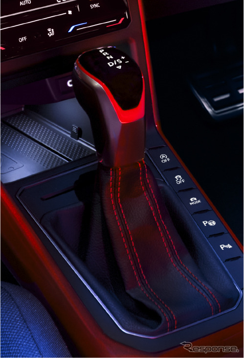 VW ポロ GTI GTI専用シフトノブ《写真提供：フォルクスワーゲンジャパン》
