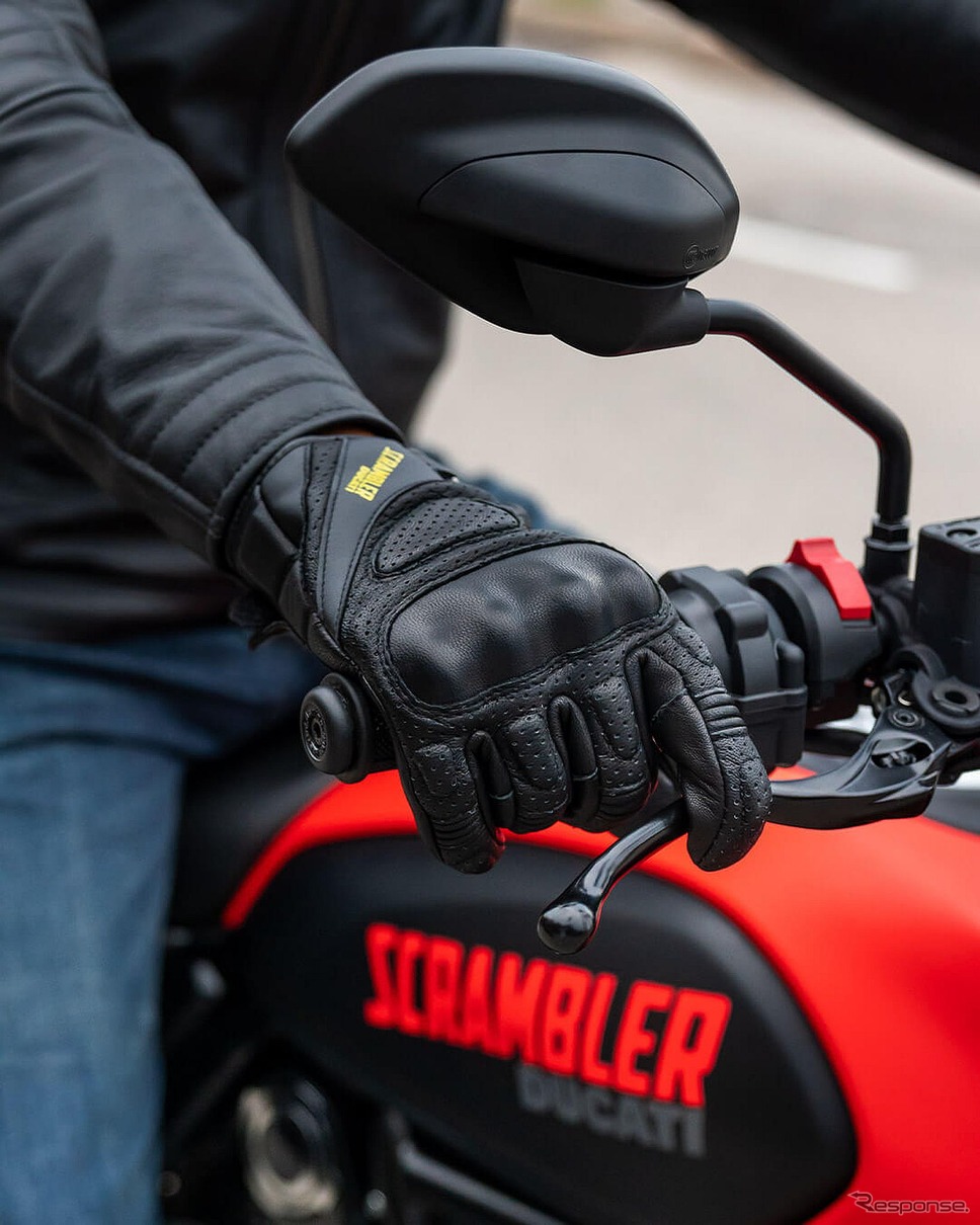 ドゥカティ・スクランブラー 新型の「フルスロットル」《photo by Ducati》