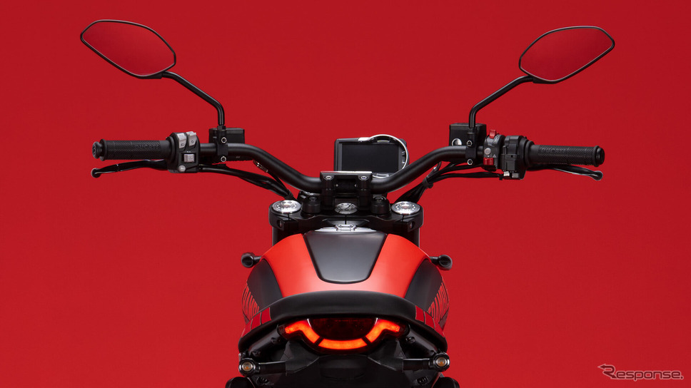 ドゥカティ・スクランブラー 新型の「フルスロットル」《photo by Ducati》