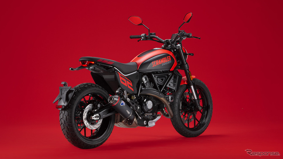 ドゥカティ・スクランブラー 新型の「フルスロットル」《photo by Ducati》