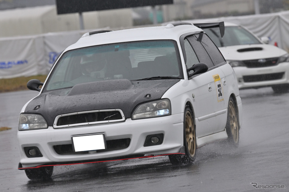 STIサーキットドライブ《撮影 雪岡直樹》