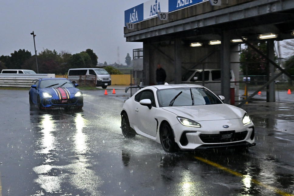 STIサーキットドライブ《撮影 雪岡直樹》