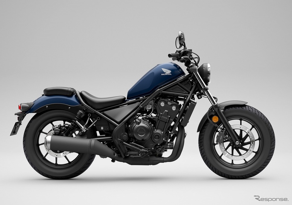 ホンダ レブル500(マットジーンズブルーメタリック)《写真提供:本田技研工業》