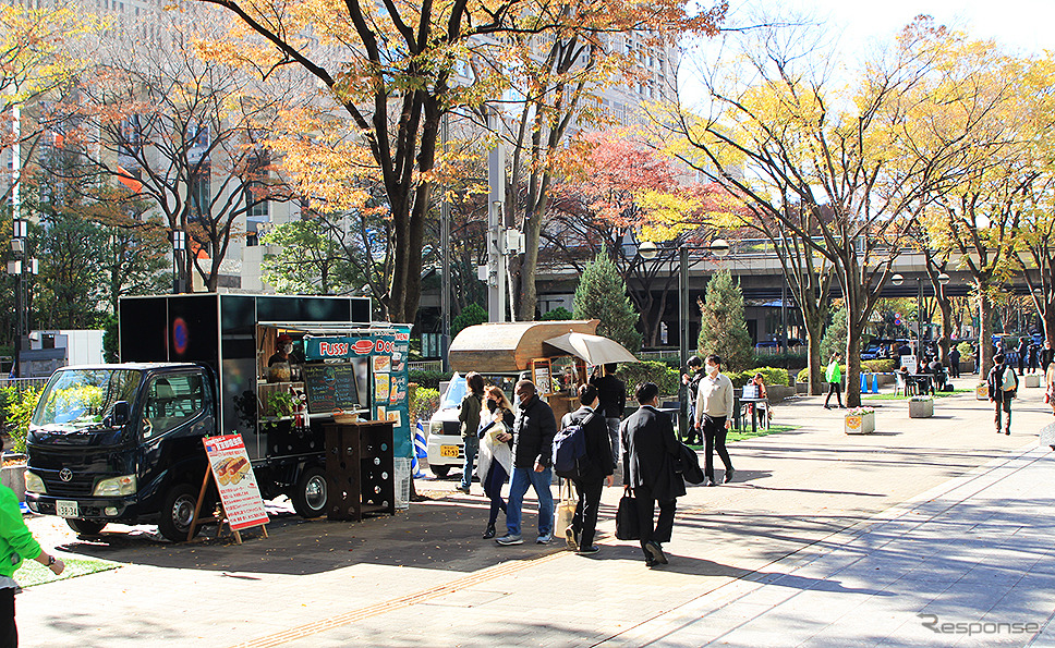 東京・西新宿 スマートシティフェスタ（11月25〜27日開催）で体験できる自動運転タクシー《写真撮影 編集部》