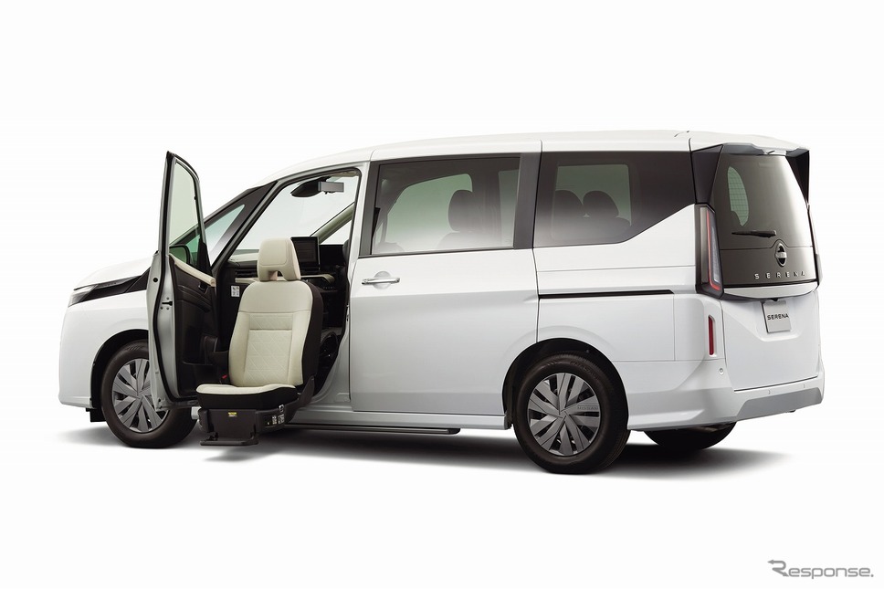 日産セレナ新型:助手席スライドアップシート《写真提供 日産自動車》